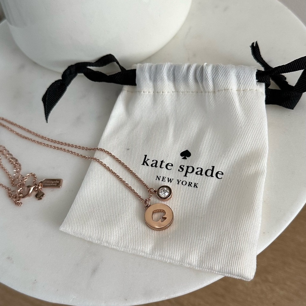 NWOT Kate Spade “Spot The Spade” Necklace (Rose Gold)